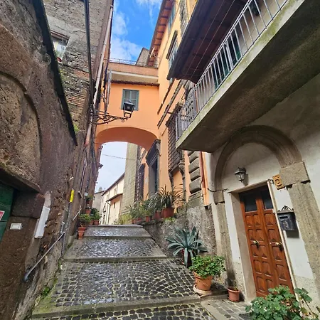Palazzo Ianni * Vallerano